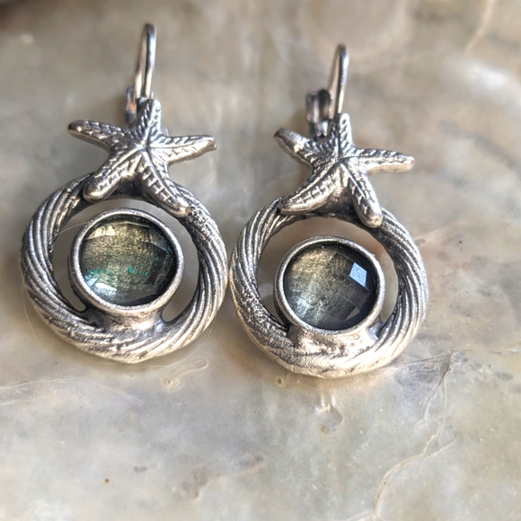 Genuine 1.7 Carat Prasiolite / Green Amethyst in Starfish Silver Plated Earrings - Picture 3 of 5